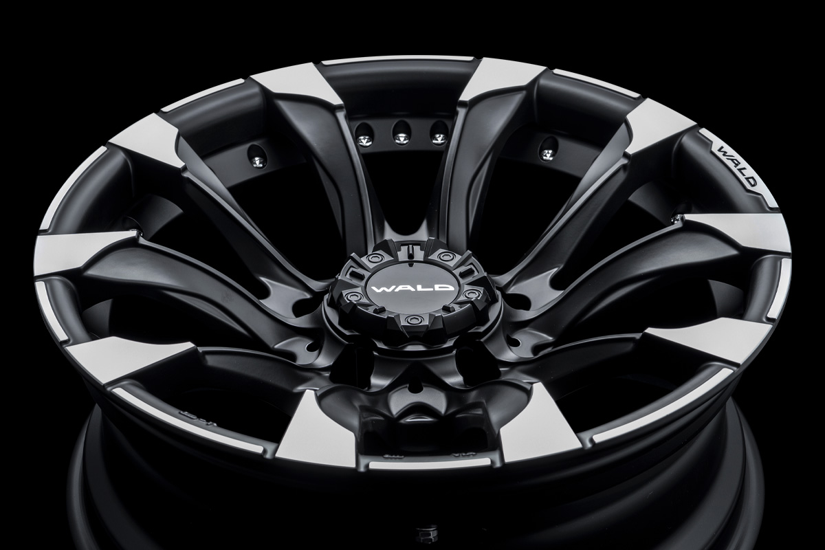 WALD JARRET J11C 1/5 18-inch wheel in Matt Black Polish for Jimny Nomade, front studio view