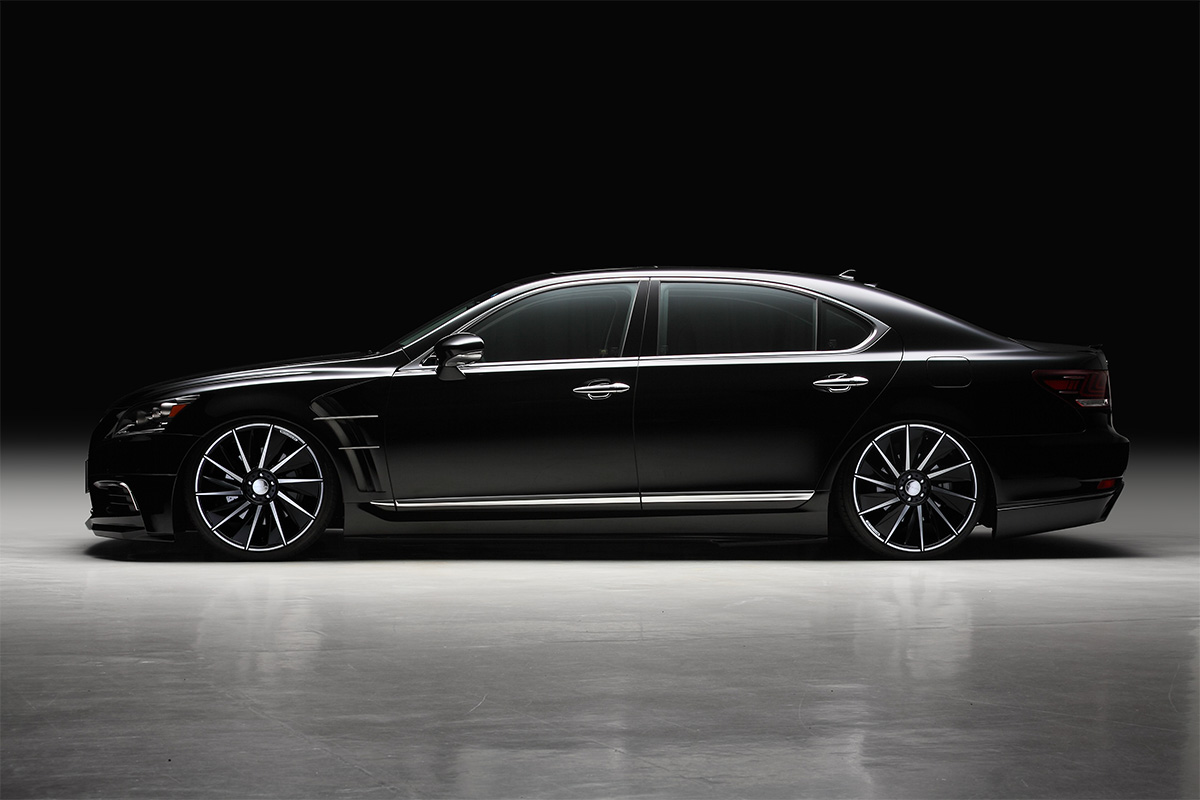 WALD Executive Line Lexus LS600hL side profile in black showing WALD side skirts and lowered stance