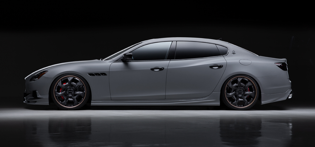 WALD Quattroporte 2013–2016 — side profile showing WALD Executive Line side skirts