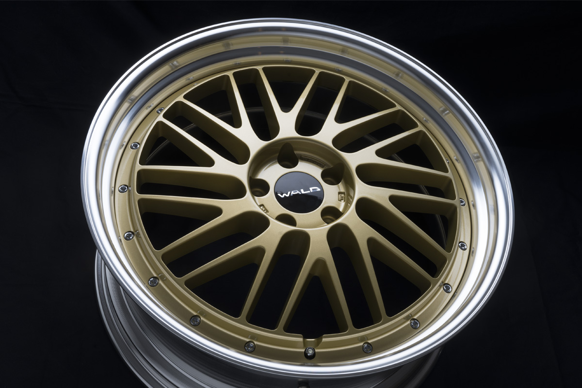 WALD TOSCA II T22-C multi-piece wheel in Gold with polished lip and exposed rim bolts