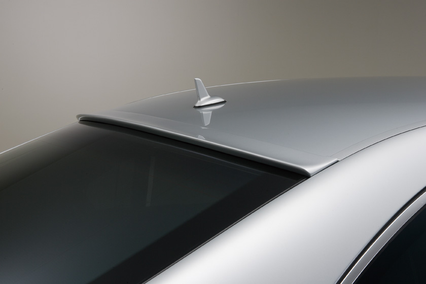 WALD Mercedes-Benz S-Class W221 roof spoiler detail above the rear screen