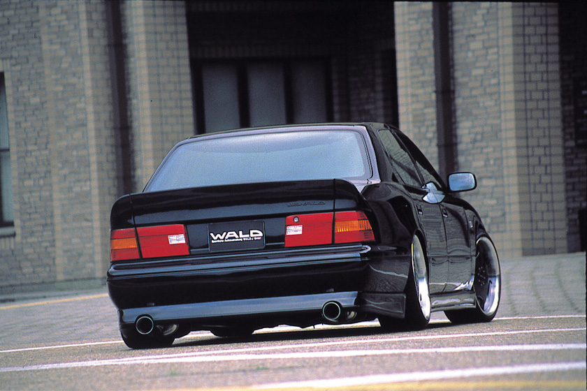 WALD Sports Line V2 Toyota Celsior UCF20/21 — rear three-quarter view with WALD rear skirt, dual exhaust outlets and WALD badging