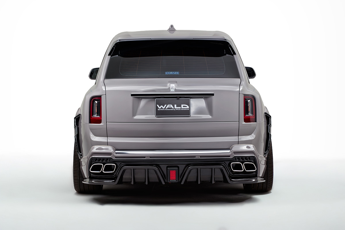 WALD Black Bison Rolls-Royce Cullinan Series II — rear view with carbon diffuser, quad exhaust tips and LED lamp