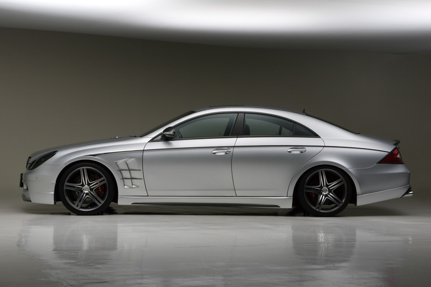 WALD Sports Line Mercedes-Benz CLS-Class C219 side profile with WALD side skirts, sports fender duct and multi-spoke wheels