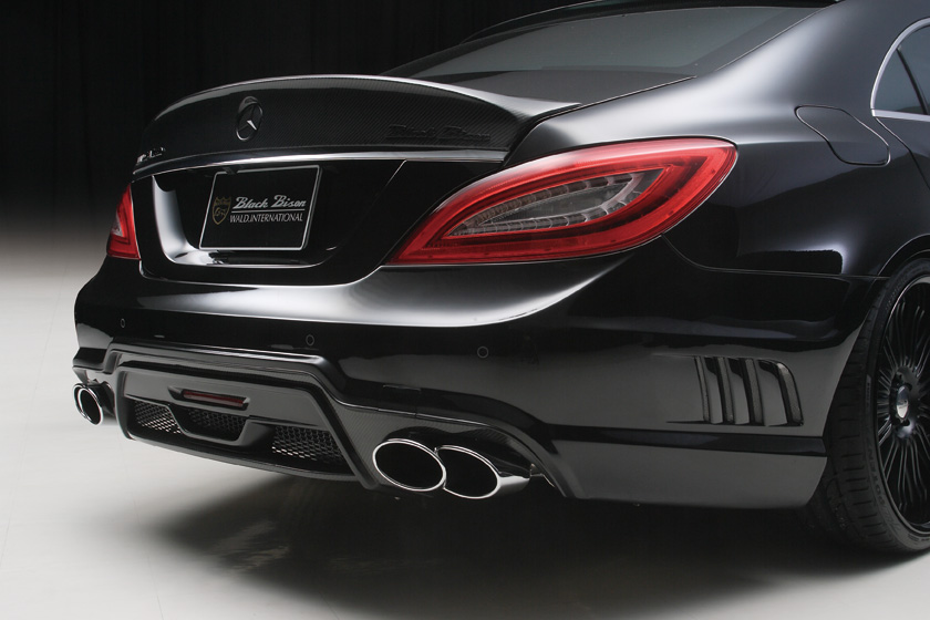 WALD Mercedes-Benz CLS C218 rear bumper spoiler and exhaust tip detail