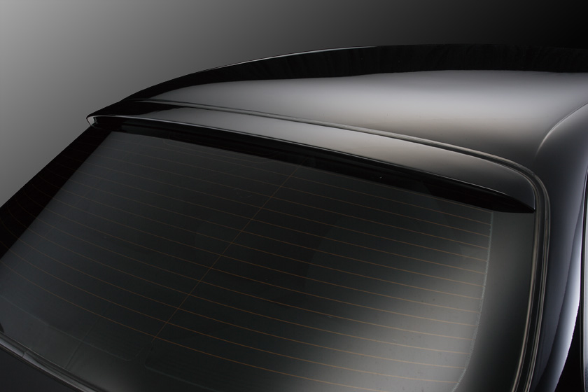 WALD Black Bison Jaguar XJ roof spoiler detail above the rear screen