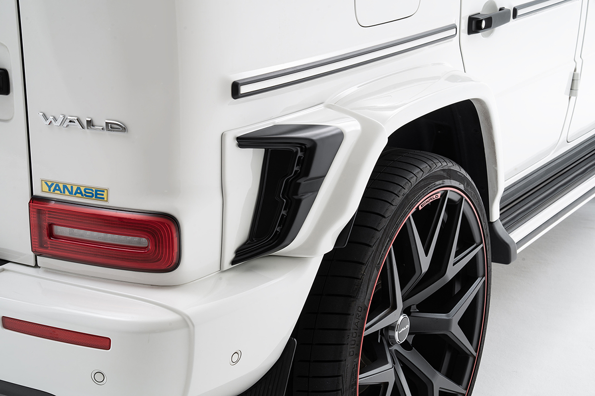 WALD Sports Line Mercedes G-Class W463A rear fender duct panel detail — ABS over fender with air duct and WALD wheel
