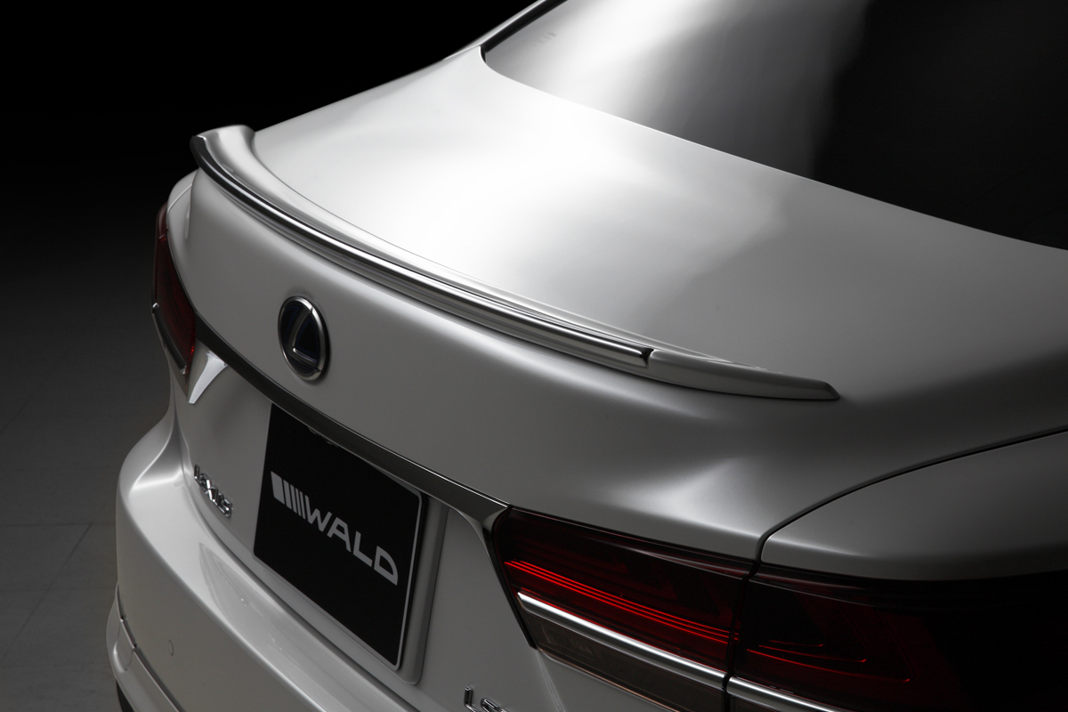 WALD Lexus LS500 boot spoiler detail in white with WALD International number plate