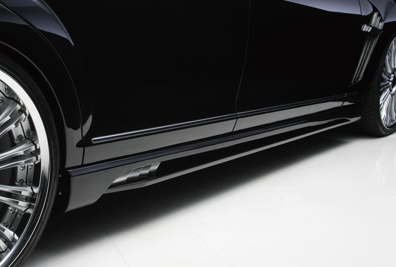WALD Black Bison Mercedes-Benz S-Class W221 side skirt detail along the lower body line