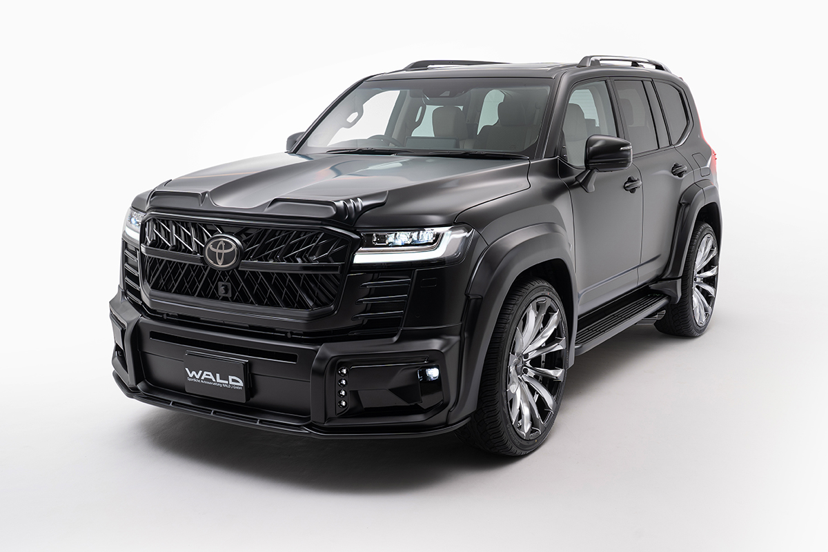 WALD Black Bison Land Cruiser 300 ZX front three-quarter studio view with wide arch package