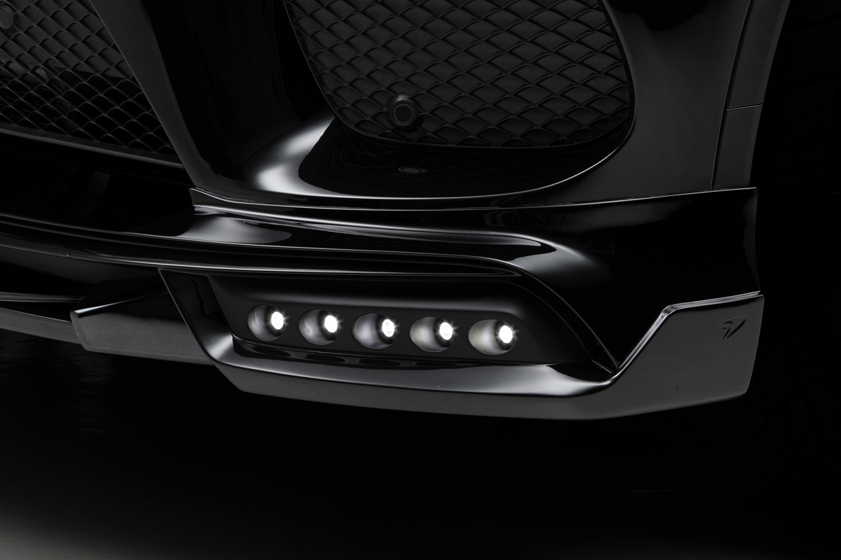 WALD Sports Line GLE Coupe C292 front spoiler detail with illuminated LED lamp (LEDSL10P)