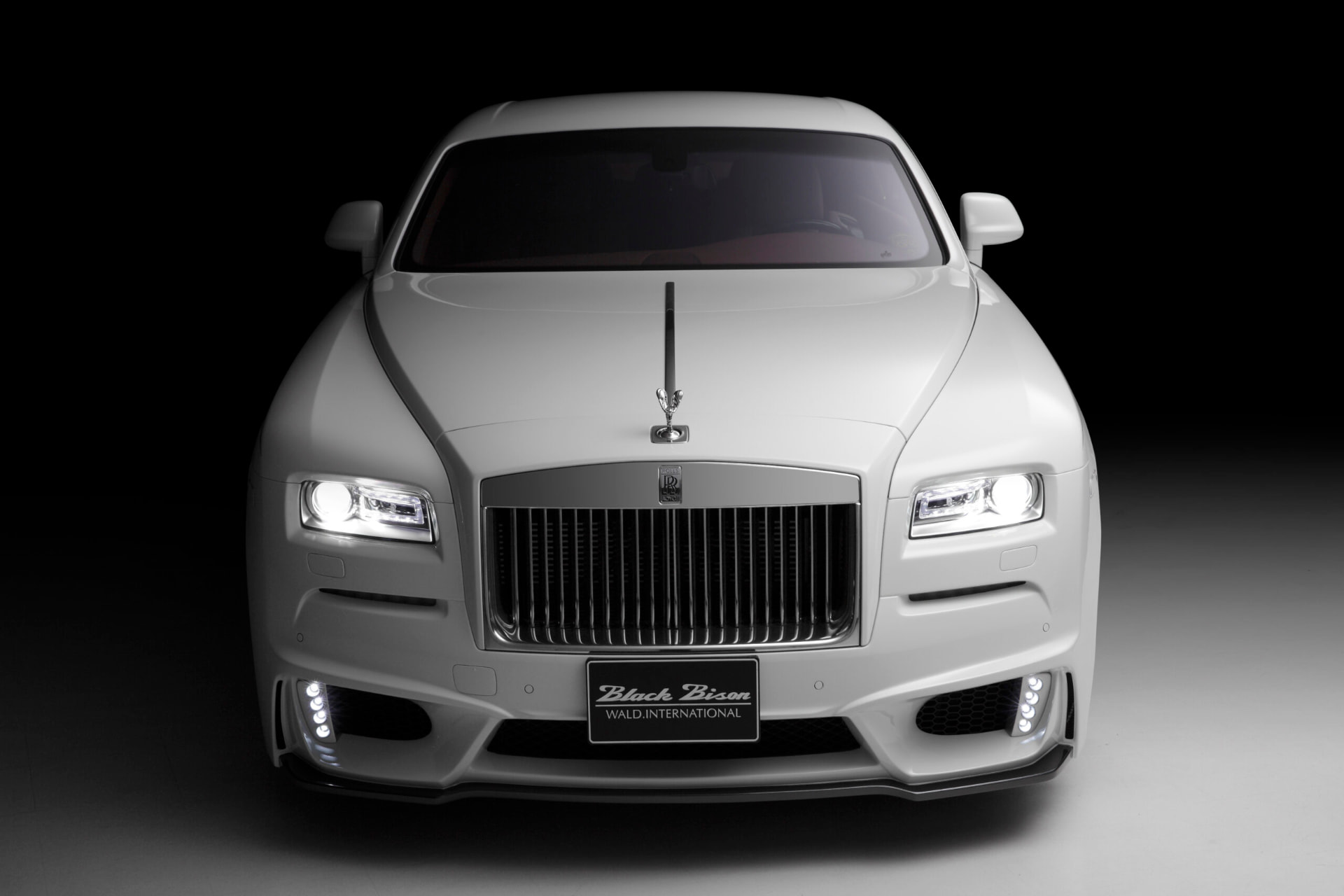 WALD Rolls-Royce Wraith — head-on front view with Black Bison front bumper spoiler and LED4P22T lamps