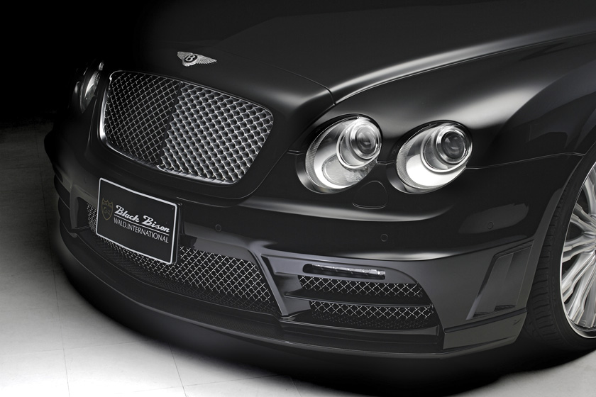 WALD Bentley Continental Flying Spur front lip spoiler detail with LED lamp LEDGL1321 and mesh inserts