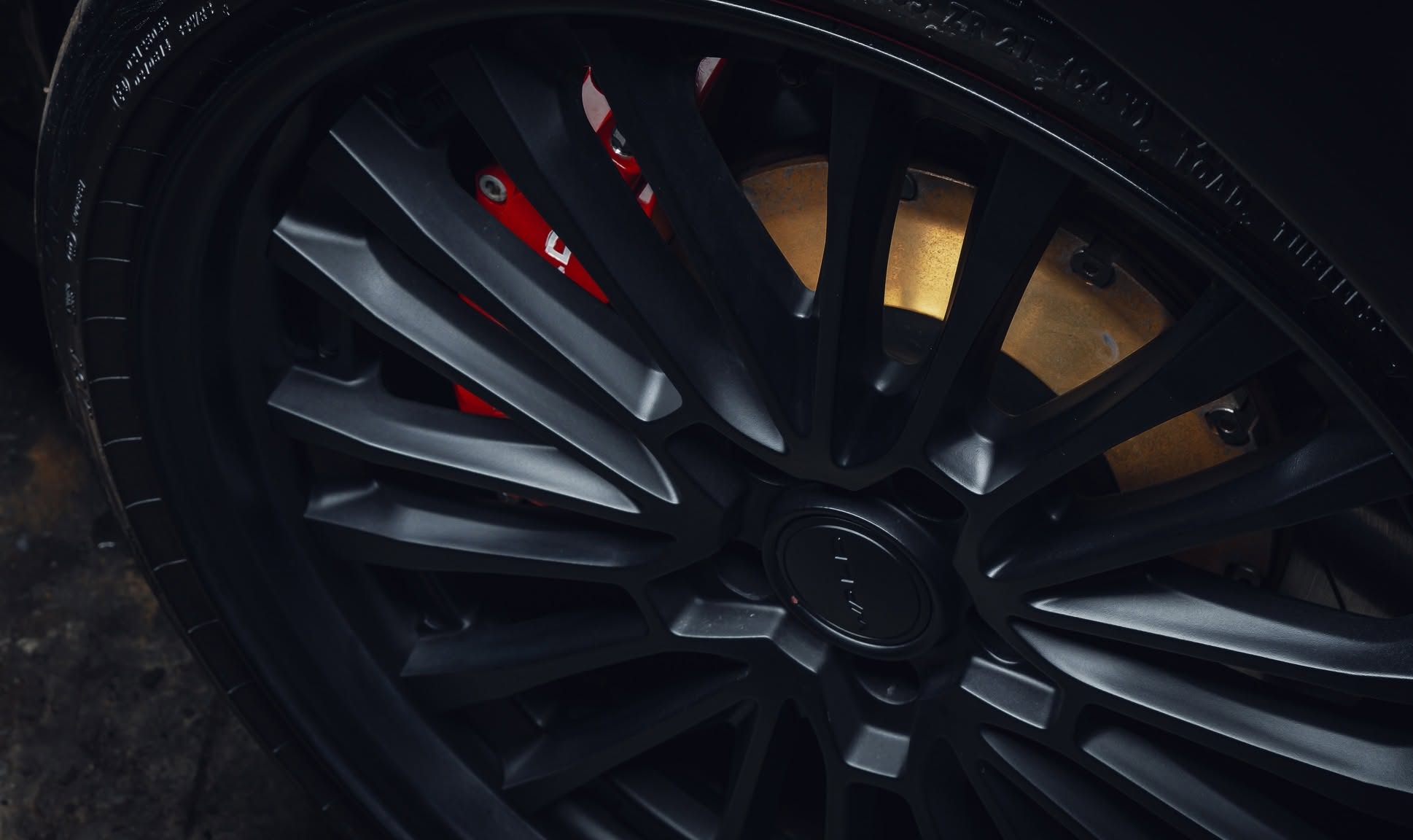 WALD multi-spoke wheel detail on the Mercedes-Benz CL C216 Black Bison Edition