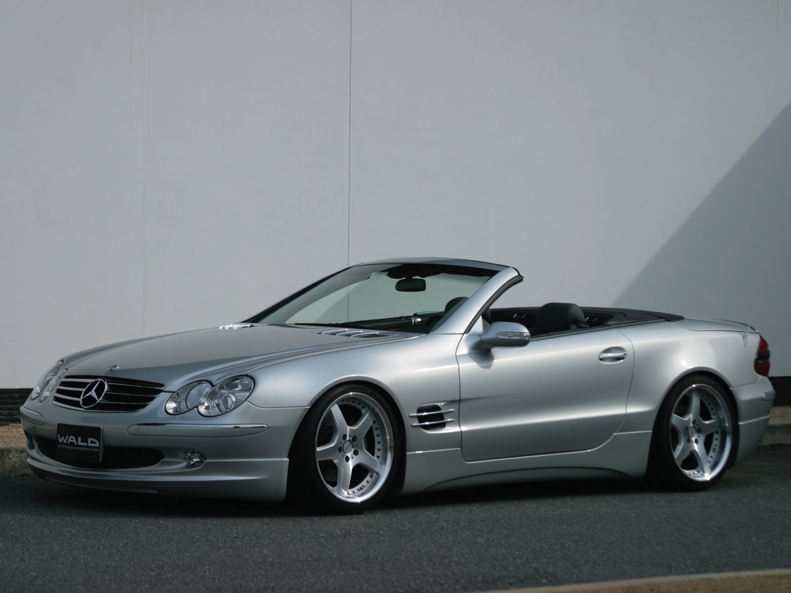 WALD Mercedes-Benz SL-Class R230 full side profile with roof down, Executive Line side skirts and WALD five-spoke wheels