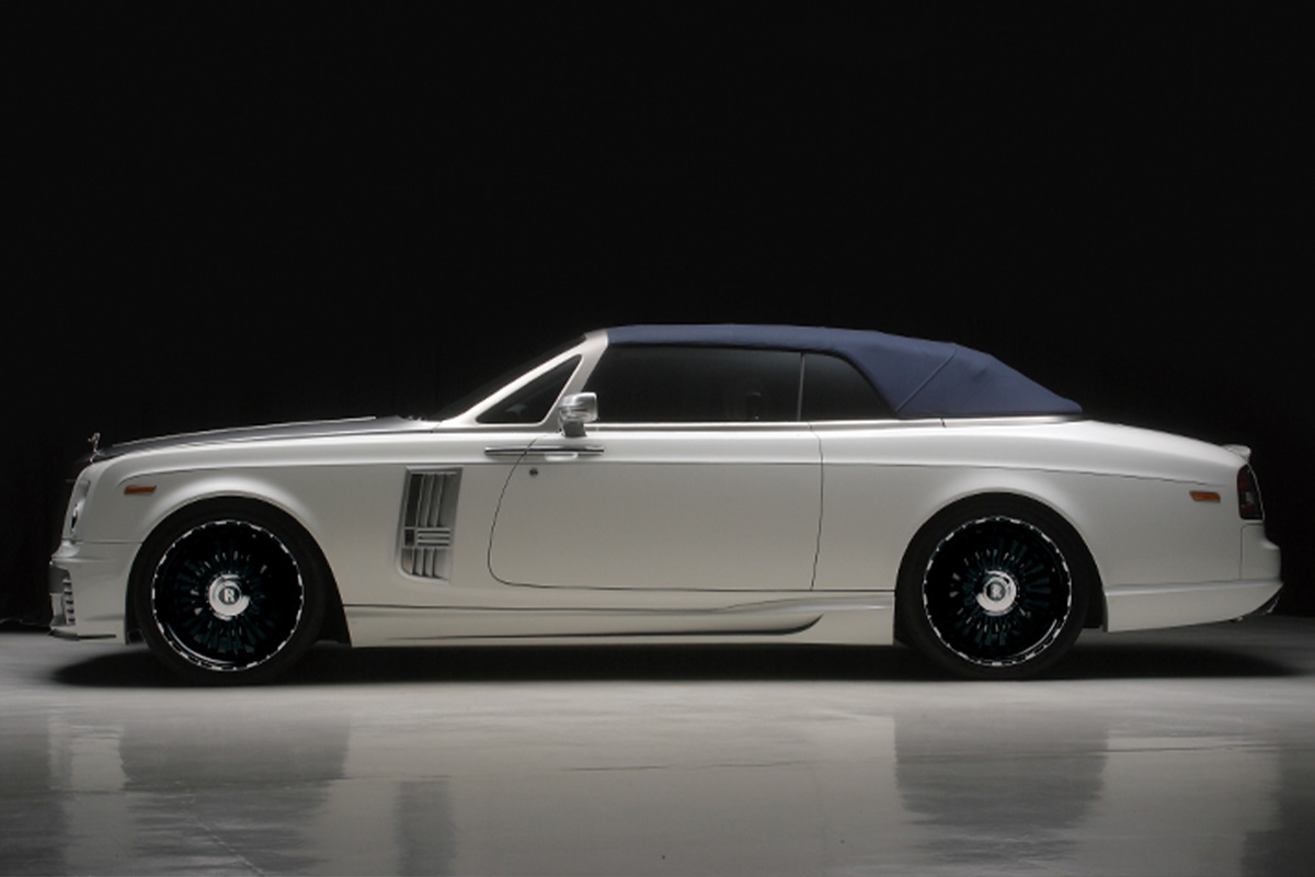 White Rolls-Royce Phantom Drophead Coupe side profile on WALD RENOVATIO 1 RR forged wheels