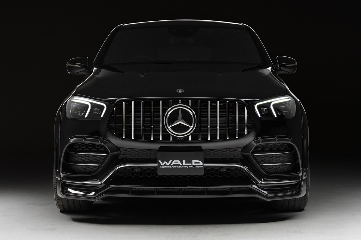WALD Mercedes GLE Coupe C167 Black Bison head-on front view with front spoiler and Panamericana grille