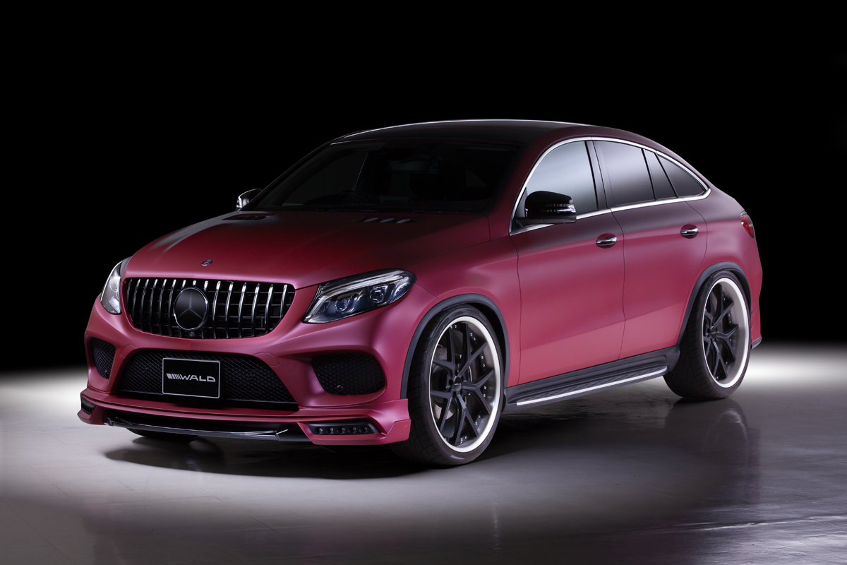 WALD Sports Line Mercedes GLE Coupe C292 AMG Line front three-quarter studio view with front spoiler and chrome accents