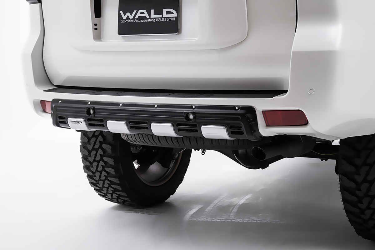 WALD Land Cruiser Prado Desert Line rear bumper garnish detail with mesh and exhaust outlet