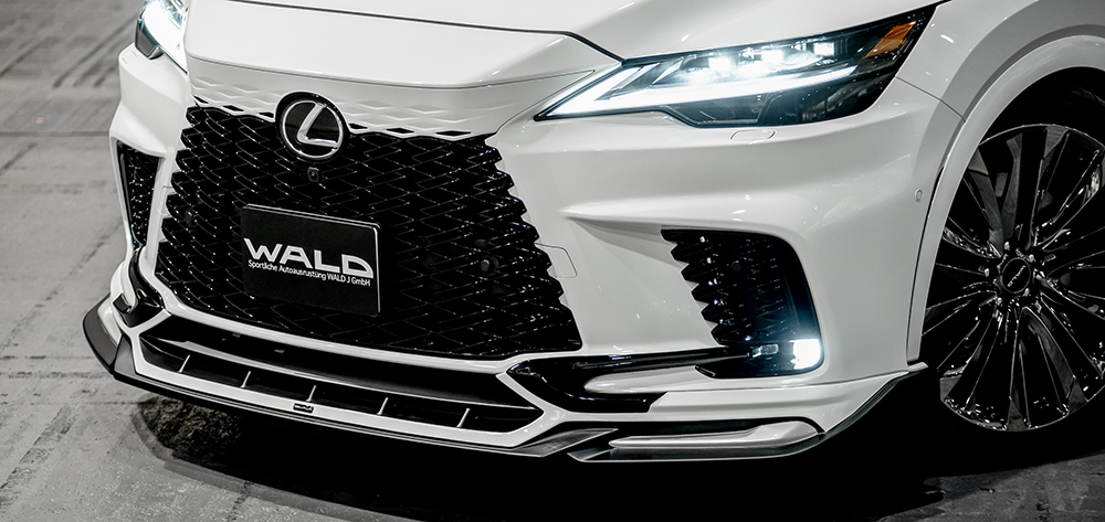 WALD Lexus RX350 front spoiler detail — ABS half type add-on spoiler and grille close-up