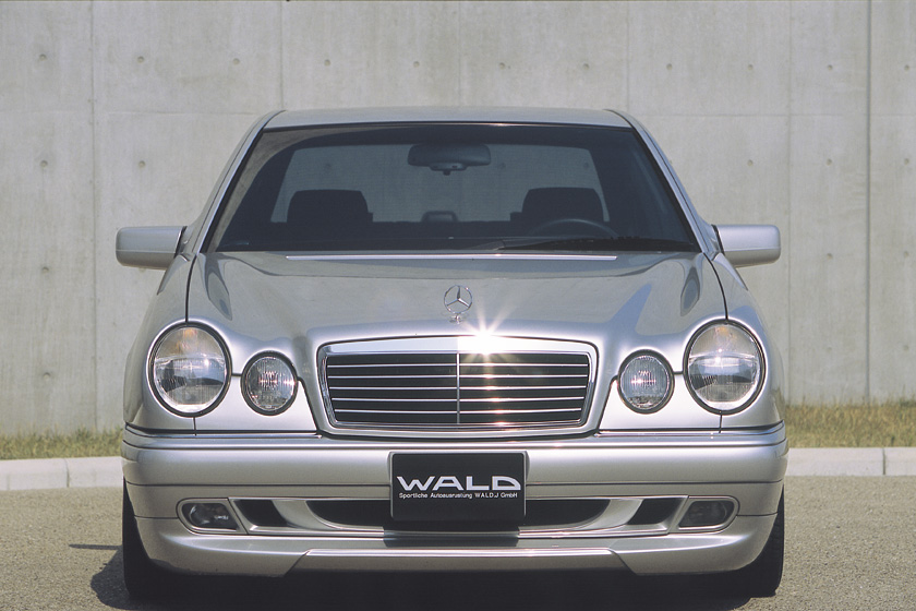 Mercedes-Benz E-Class W210 WALD Executive Line head-on front view with WALD front spoiler