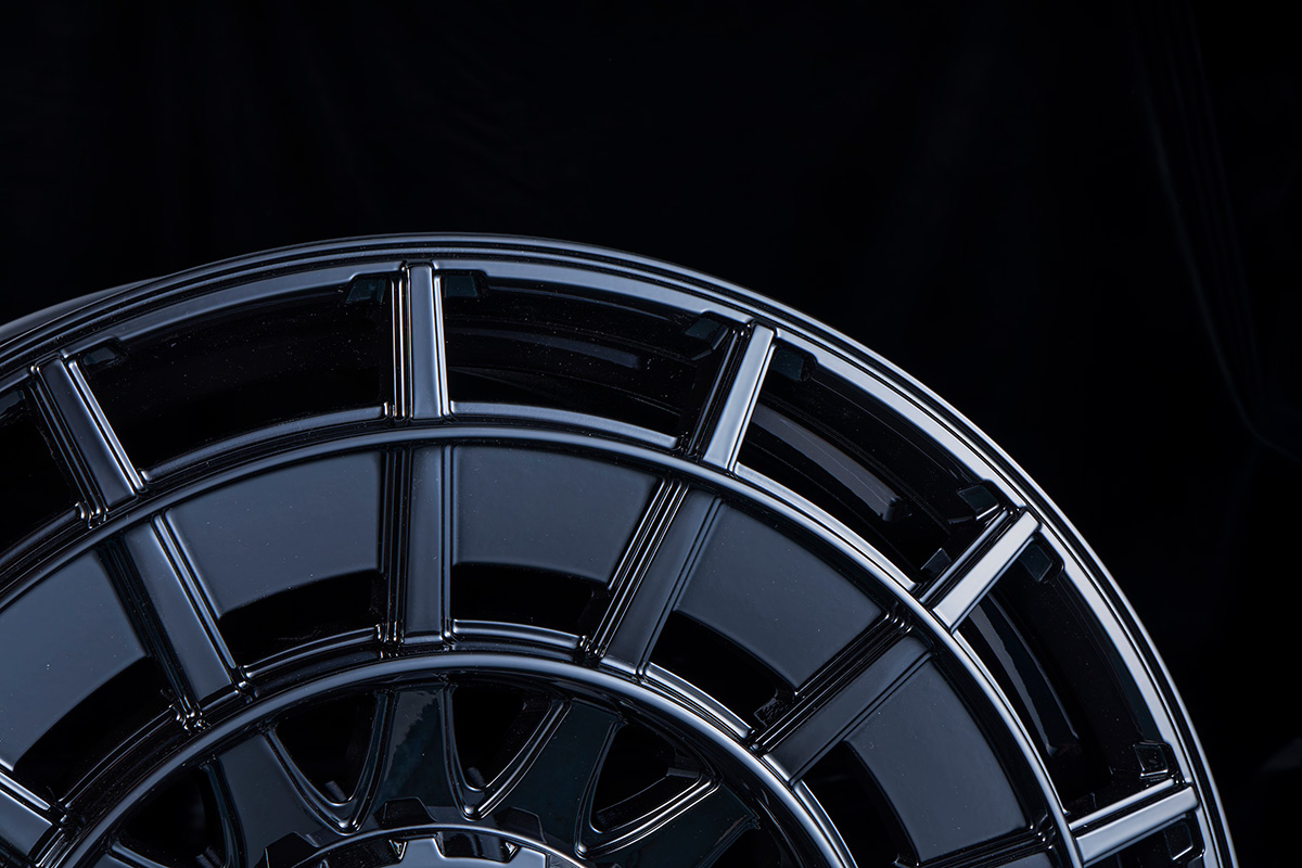 Rim and spoke detail of the WALD ZETTON Forged 24-inch wheel in Gloss Black