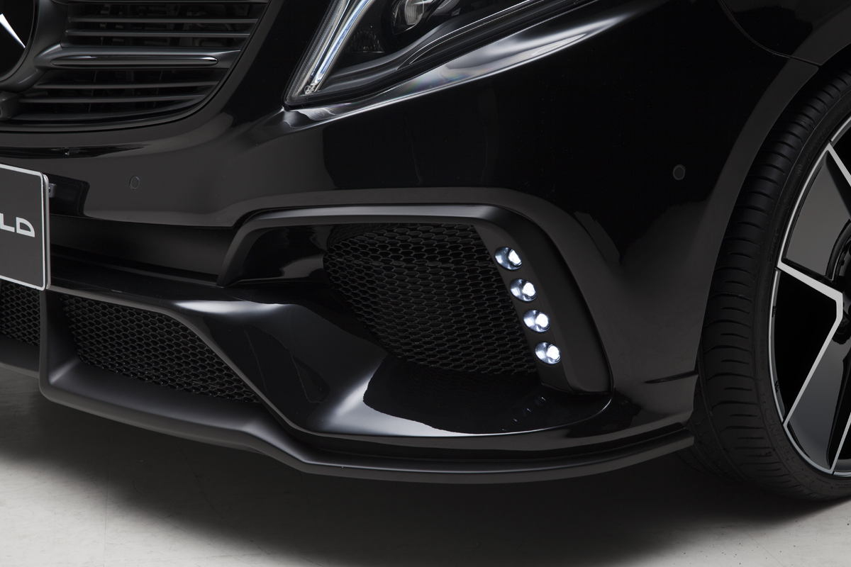 WALD V-Class W447 4-Dot LED lamp detail at the front bumper corner (LED4P22T)