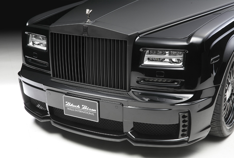 Rolls-Royce Phantom 7 Series II WALD front bumper spoiler detail with mesh insert