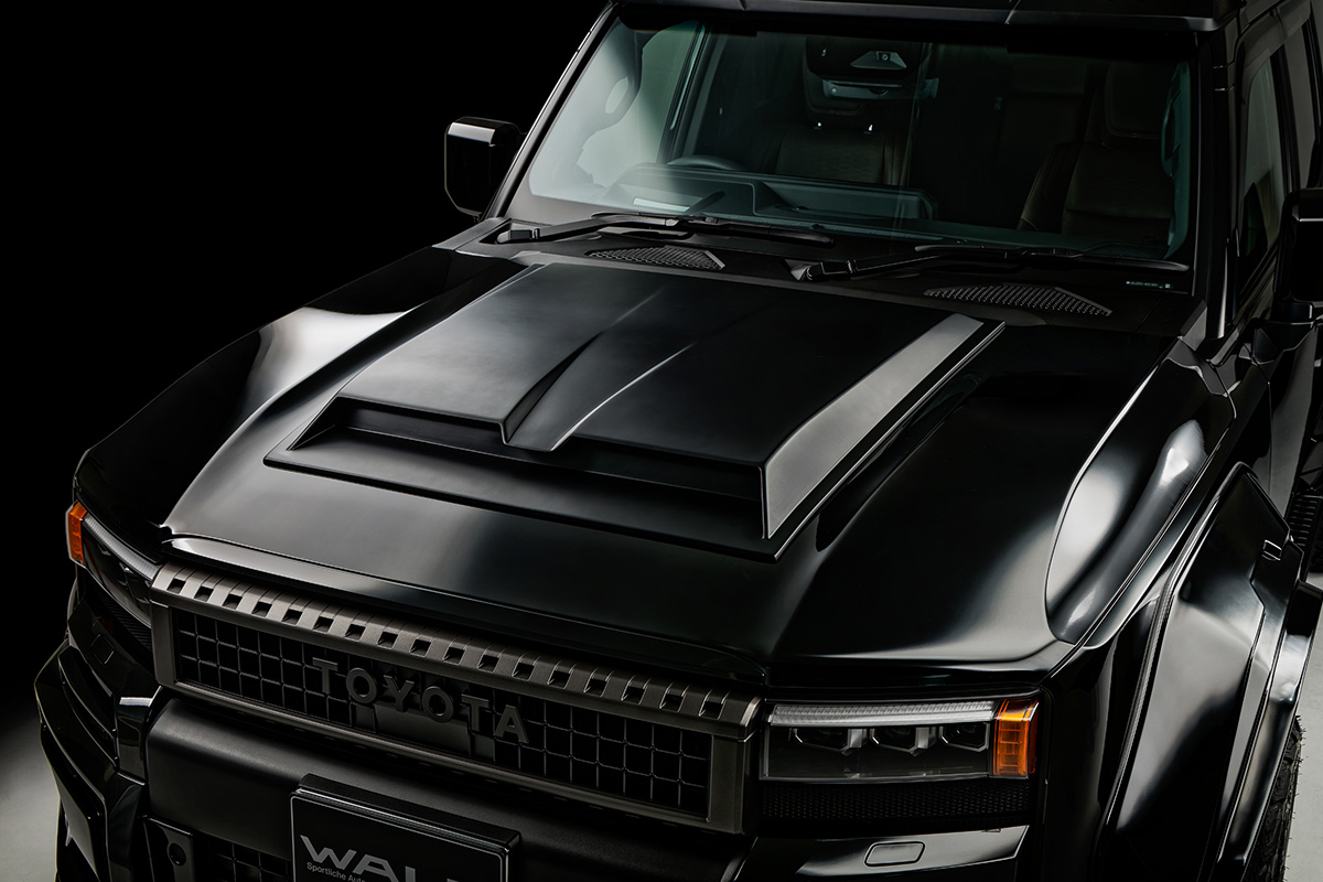 WALD Black Bison Land Cruiser 250 Prado bonnet spoiler and front grille detail