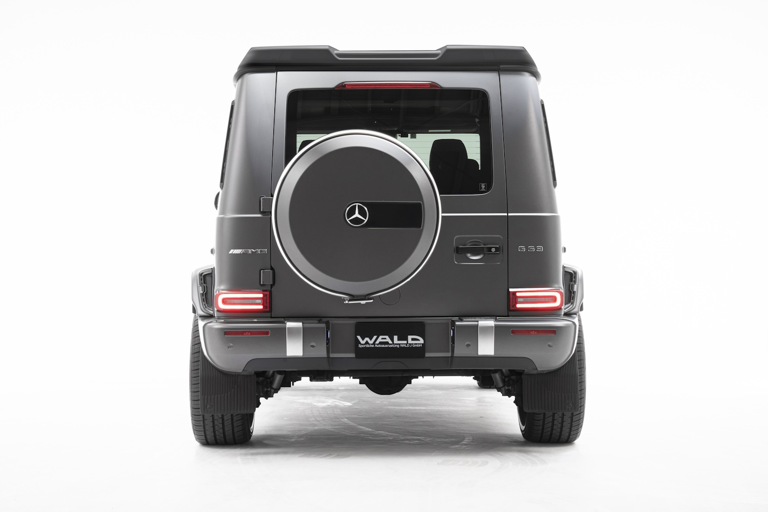 WALD G63 W463A Sports Line rear view with rear roof spoiler and rear bumper styling