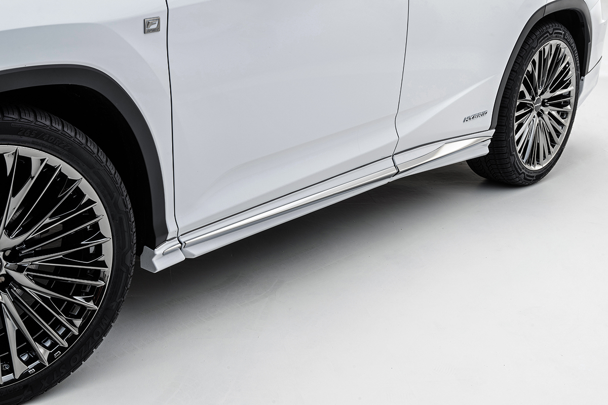 WALD Lexus RX450h side skirt detail — ABS side skirt with stainless steel trim on white Lexus RX450h F SPORT