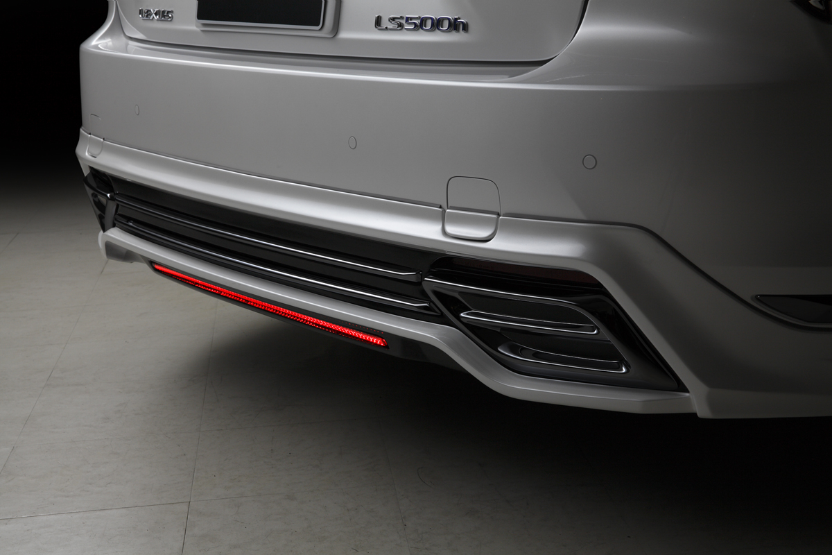 WALD Lexus LS500h F SPORT Hybrid rear skirt detail in white with chrome tail finisher and LED lamp