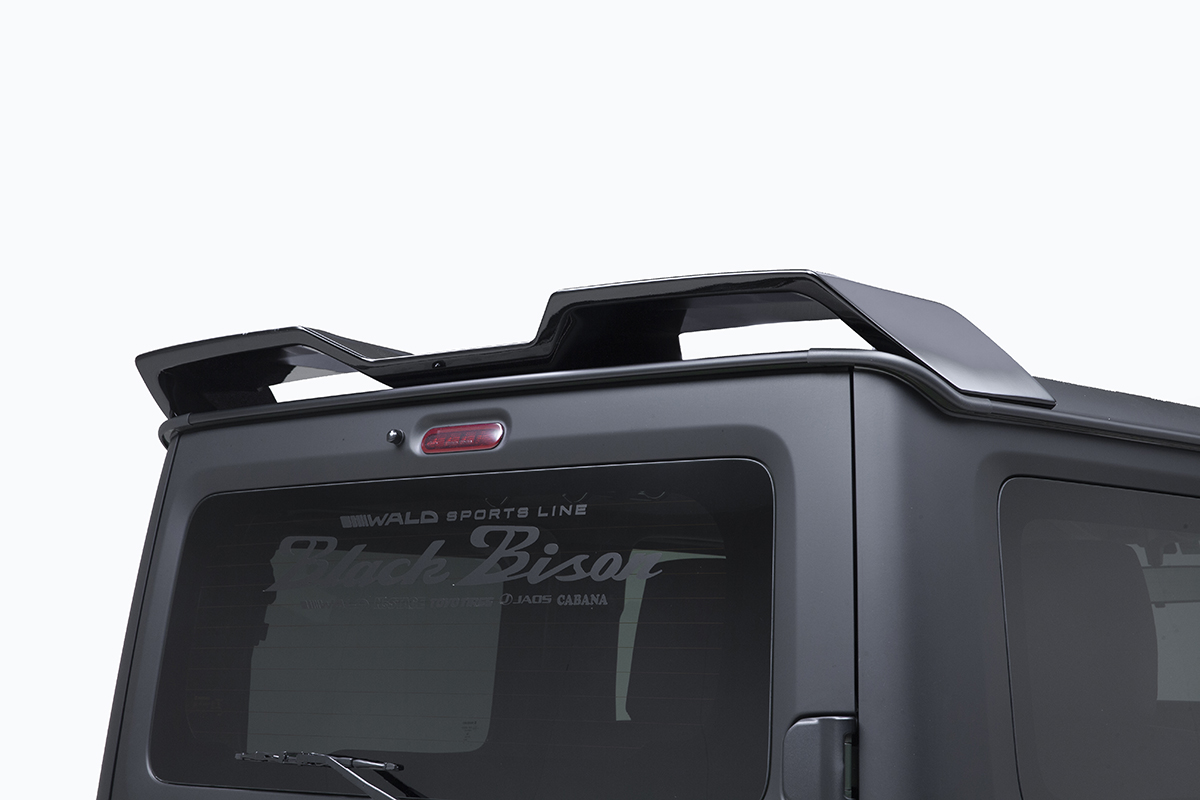 WALD Black Bison Edition Suzuki Jimny Sierra JB74W — detail of the rear roof wing and Black Bison rear window graphics