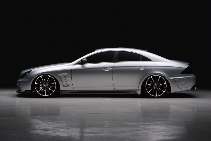 WALD Mercedes-Benz CLS C219 side profile with WALD side skirts and multi-spoke wheels