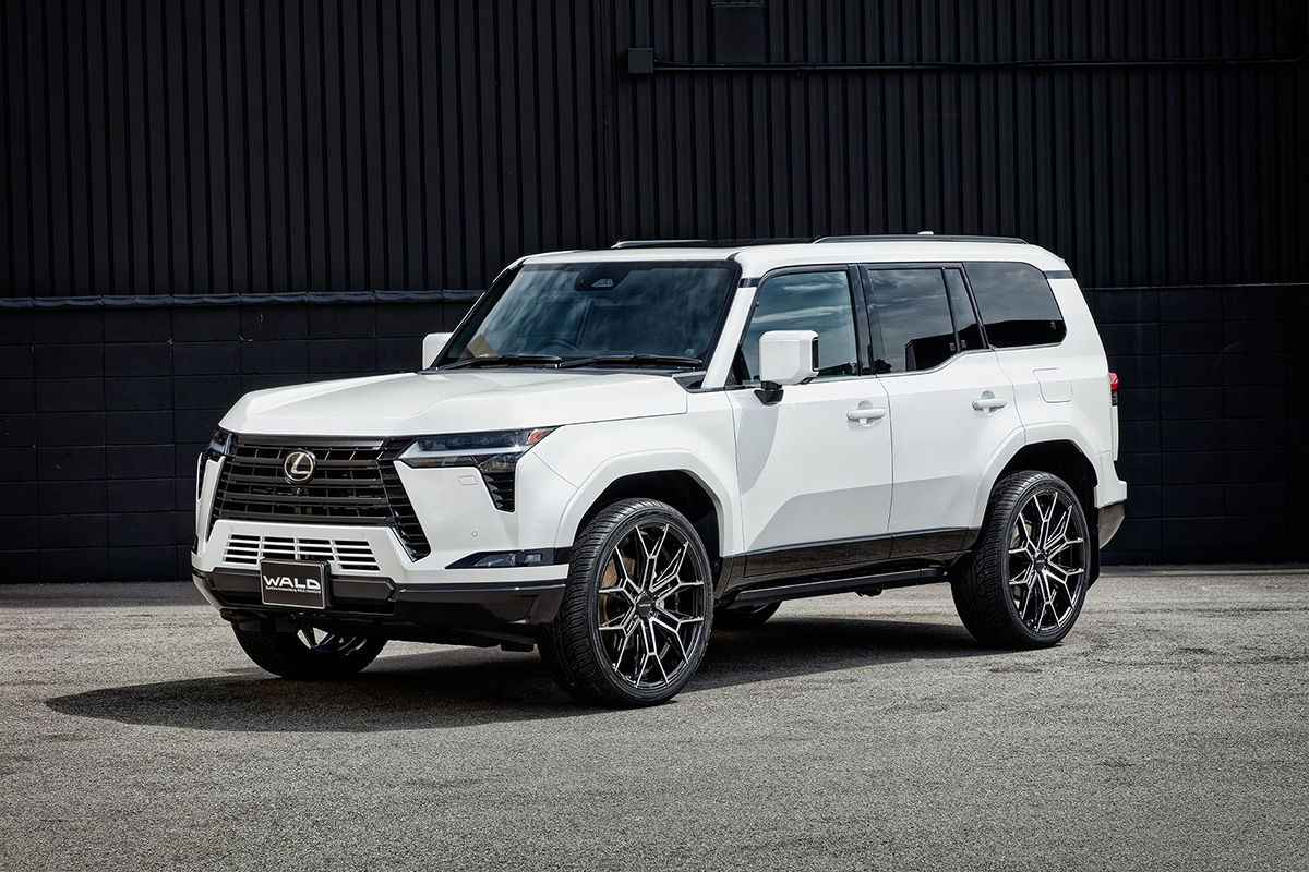 White Lexus GX550 on WALD ELDORANTE E11C wheels — front three-quarter studio view