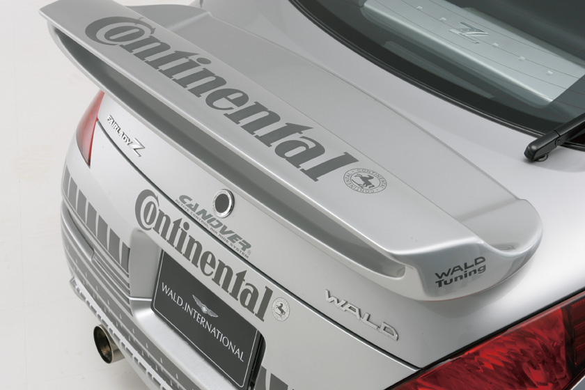 WALD Z33 rear wing detail — close-up of the WALD rear wing on the Nissan Fairlady Z Z33