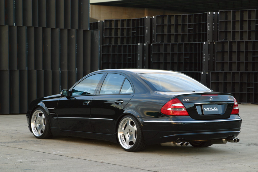 Mercedes-Benz E-Class W211 WALD Executive Line rear three-quarter view with rear bumper spoiler