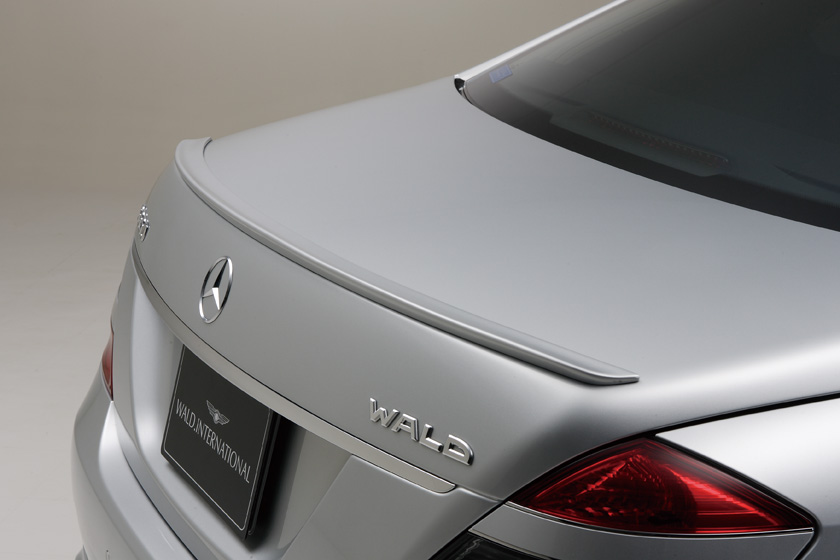 WALD Mercedes-Benz S-Class W221 boot spoiler detail in silver