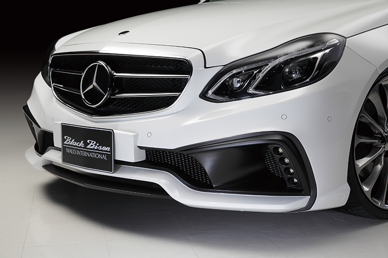 Mercedes W212 WALD front bumper spoiler detail with LED lamps and mesh net