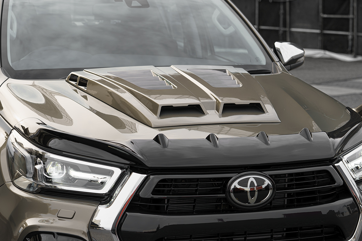 WALD Toyota Hilux GUN125 facelift bonnet scoop cover and bug guard detail