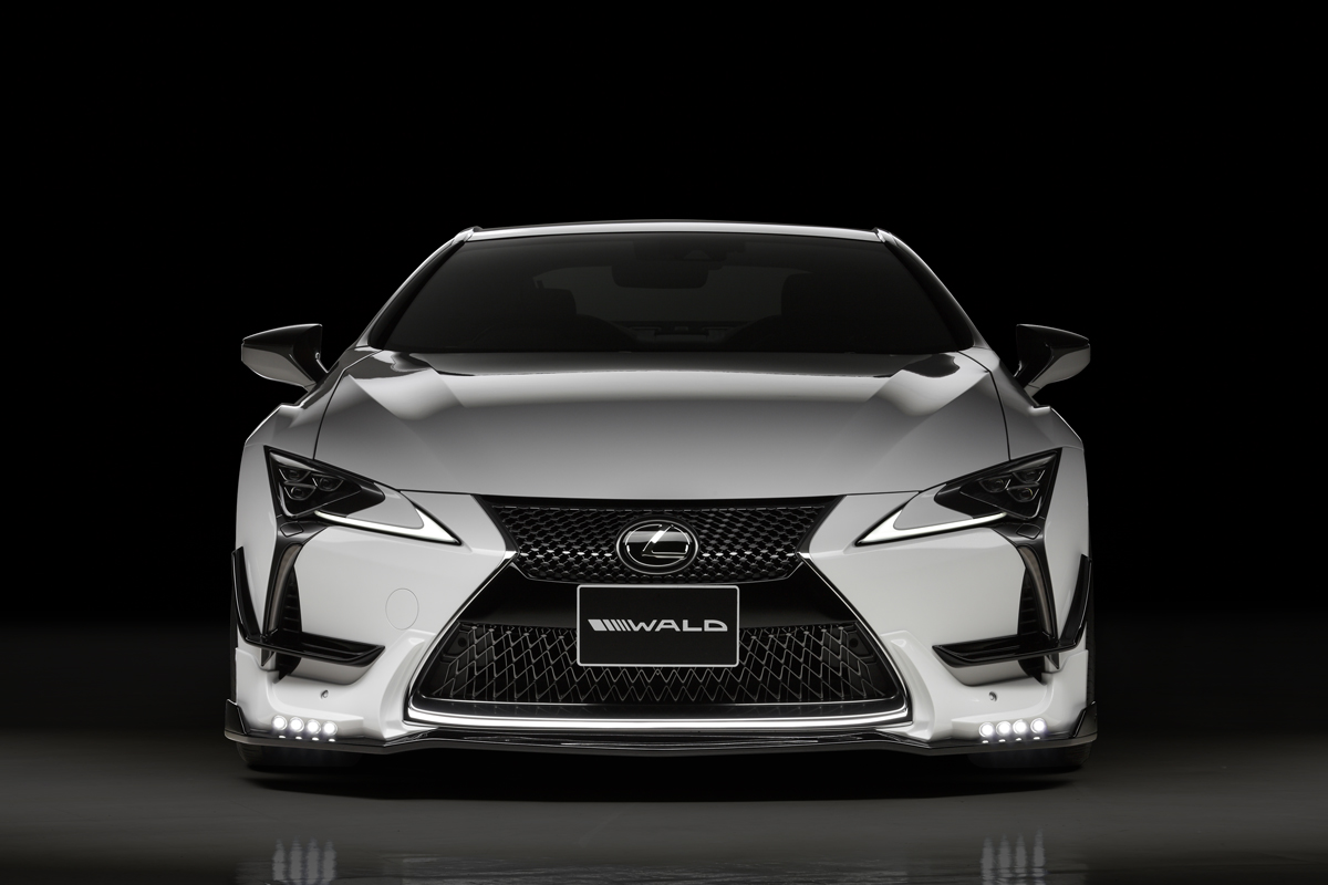 WALD Sports Line Lexus LC500 head-on front view with front spoiler LED lamps and grille cover