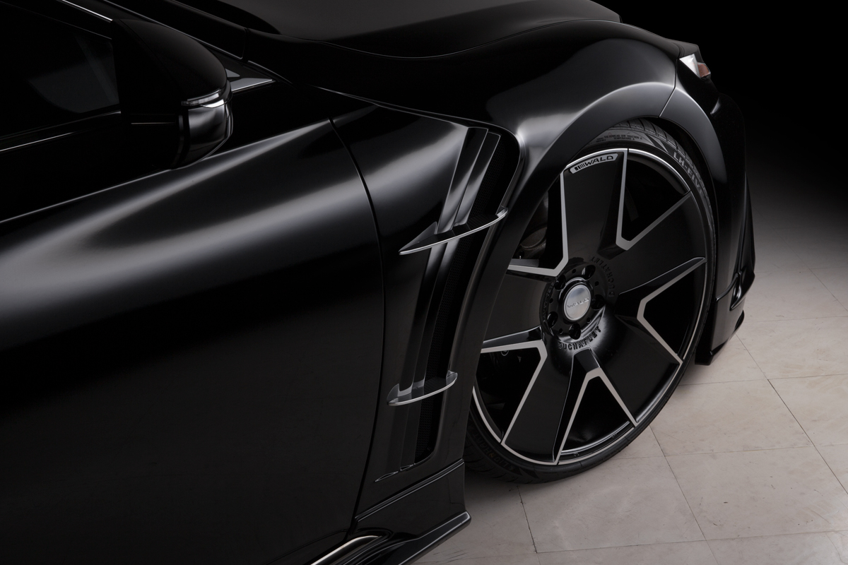WALD Lexus LS500 front fender duct and wheel detail in gloss black