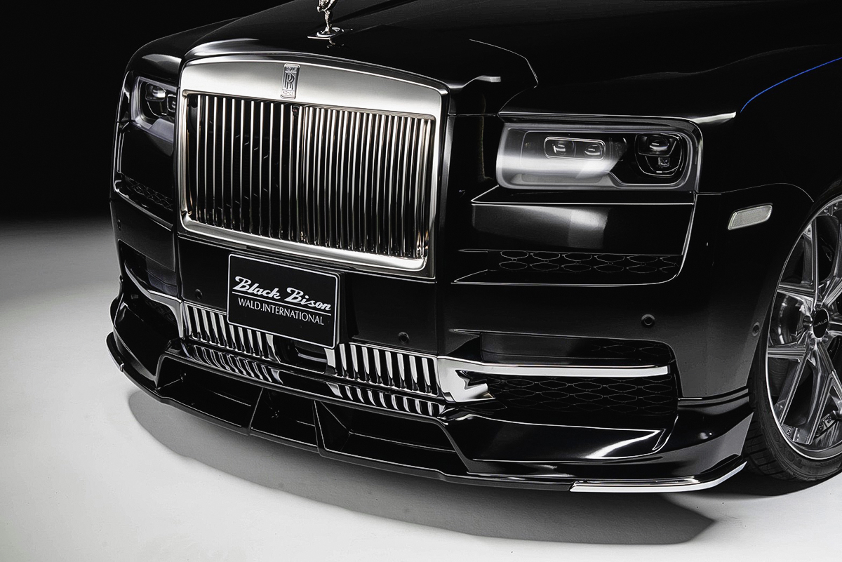WALD Rolls-Royce Cullinan Series I front lip spoiler detail with chrome-plated garnish